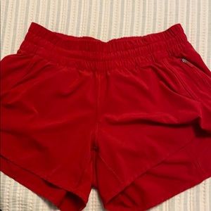 Lululemon Tracker Short V 4”